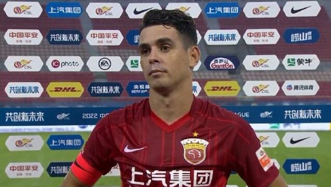 但在这里我们谈论的是那些绝对想要留在国米的球员，而国米俱乐部也绝对想要继续留住球员。